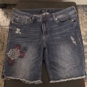 Shorts 3 for $20 sale 🍁